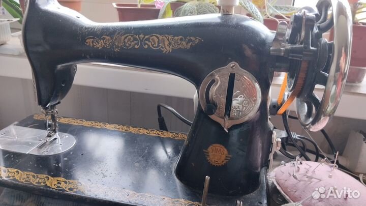 Швейная машина