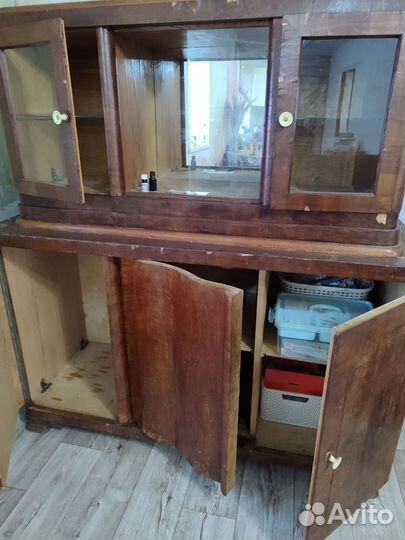 Буфеты и шкафы старинные