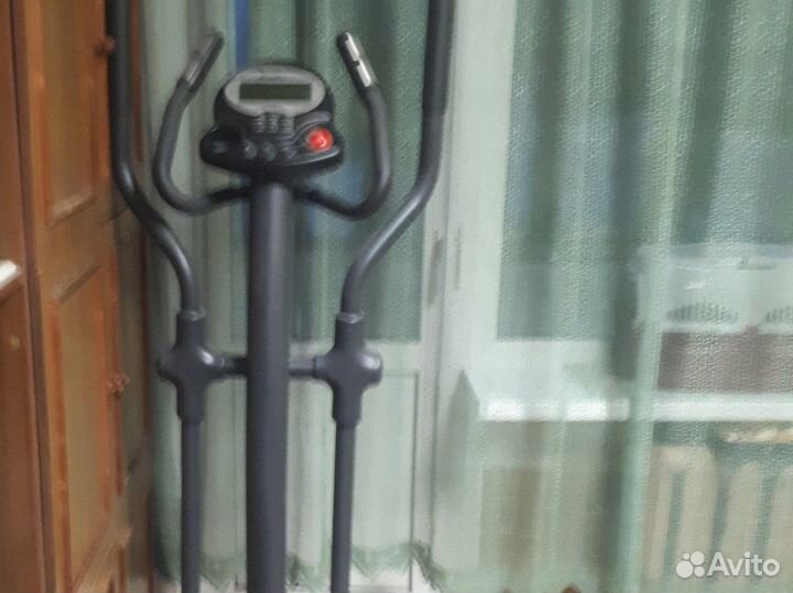 Эллиптический тренажер HouseFit