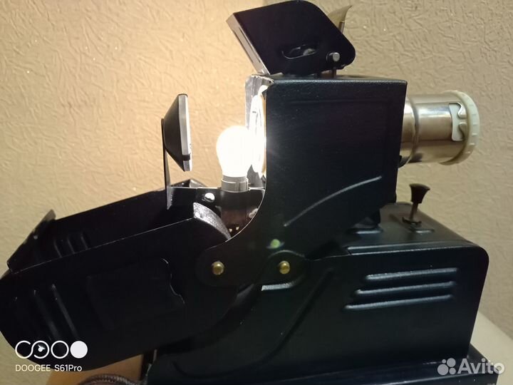 Диапроектор-фильмоскоп 