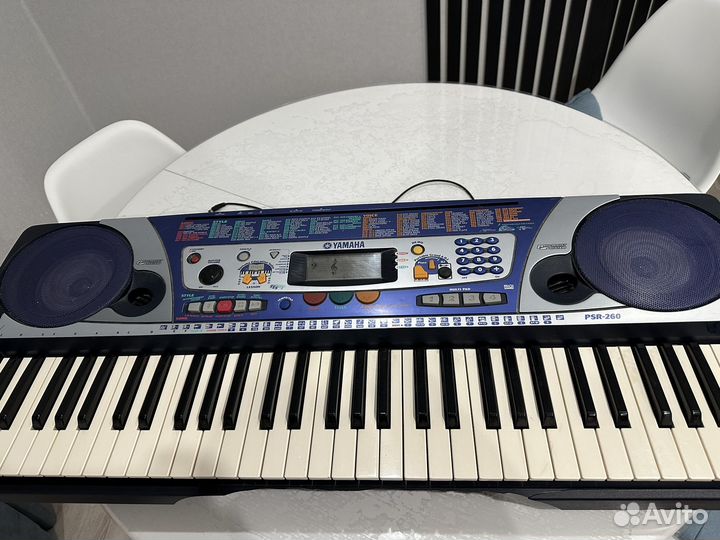 Синтезатор Yamaha PSR-260