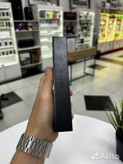 Samsung Galaxy S23+, 8/512 ГБ