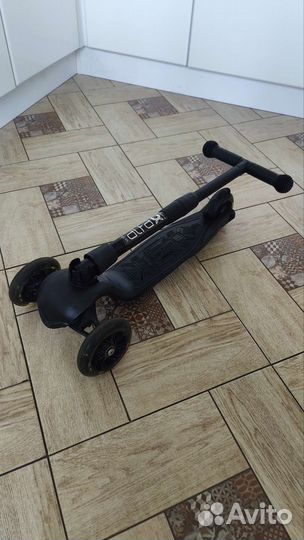 Самокат трехколесный