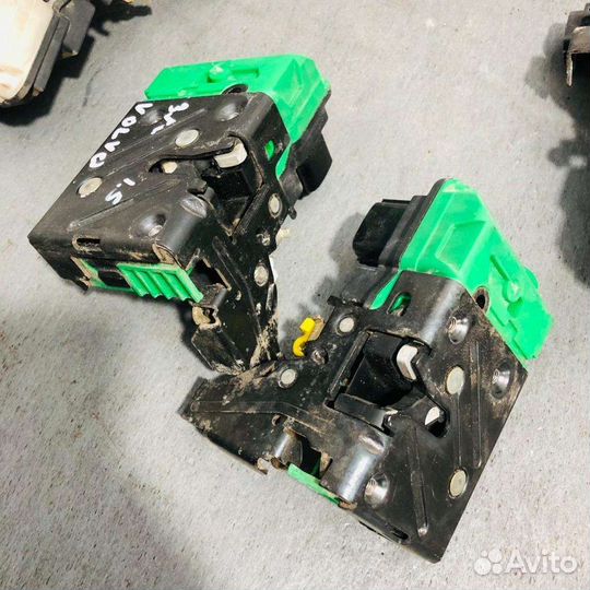 Volvo S60 Замок двери (Авторазбор Атп)