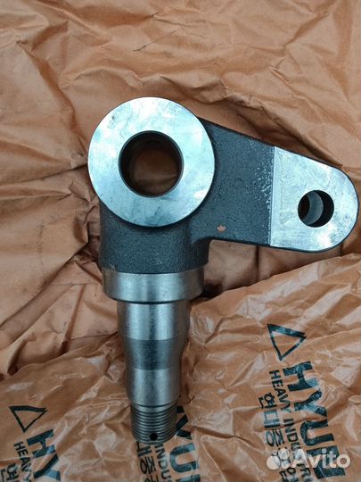 Кулак поворотный правый 81HA-50031