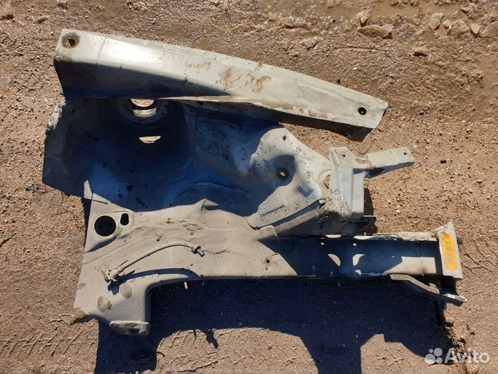 Лонжерон передний правый vw golf 4 bora jetta IV