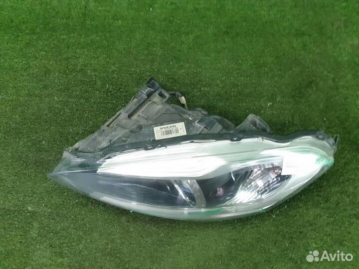 Фара левая Volvo XC60