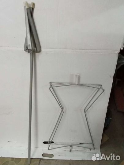 Манекен-вешалка на стойке