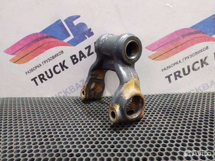 Серьга передней рессоры