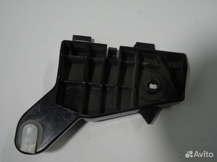 Кронштейн заднего бампера левый Лексус рх 350