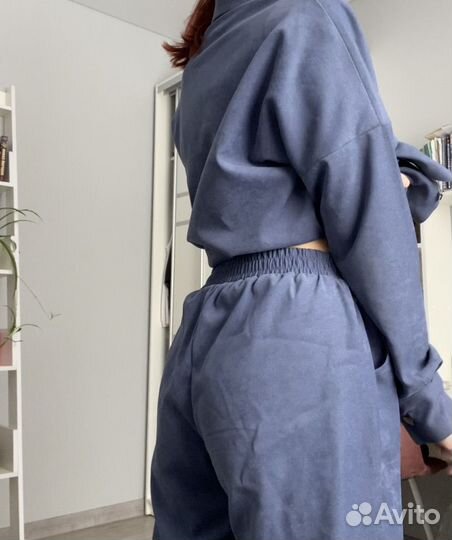 Костюм женский