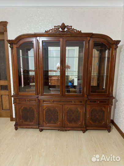 Стенка горка в гостиную бу