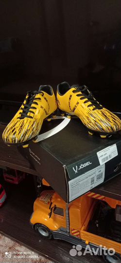 Футбольные бутсы 36 размер