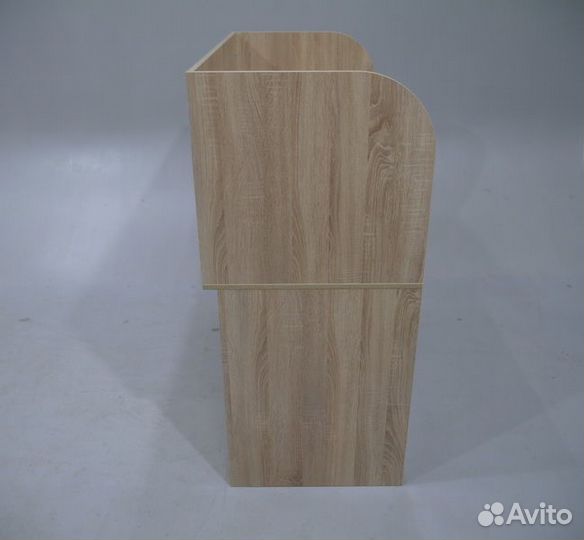 Стол с перегородкой