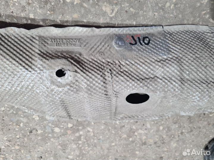 Тепловой экран Nissan Qashqai J10 HR16 2012