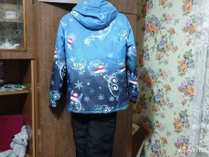 Горнолыжный костюм женский