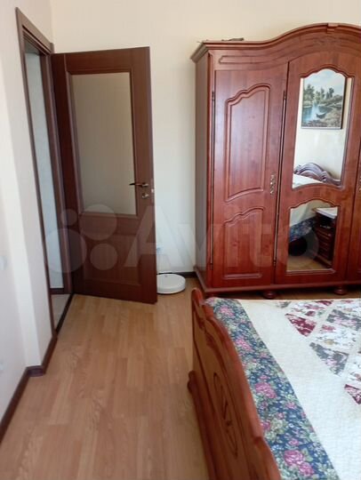 Дом 239,4 м² на участке 21,7 сот.