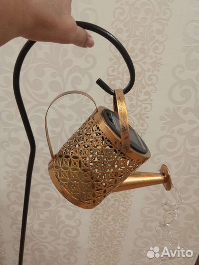 Садовый светильник на солнечной батарее