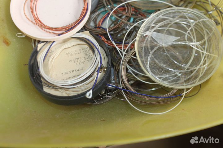 Гитарные струны разные