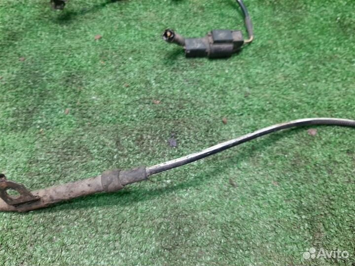 Датчик ABS задний правый Mitsubishi Grandis 2008