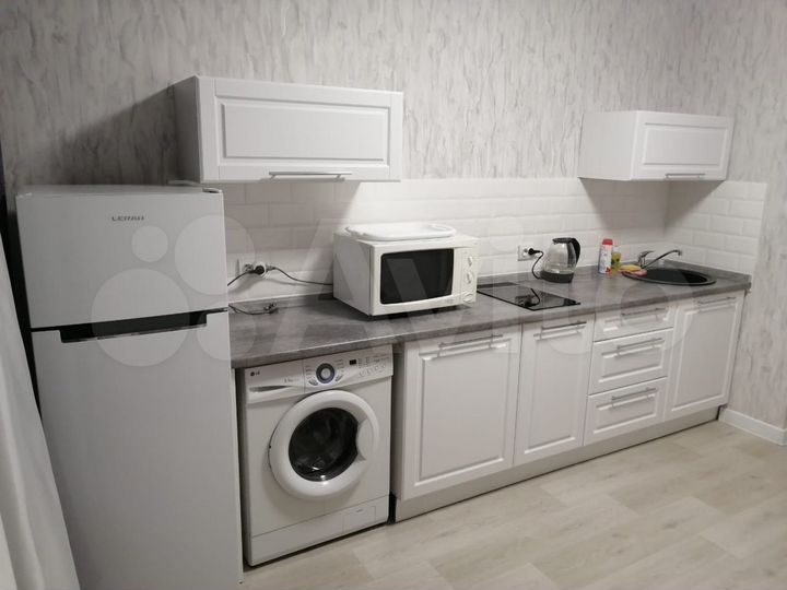 2-к. квартира, 52 м², 2/10 эт.
