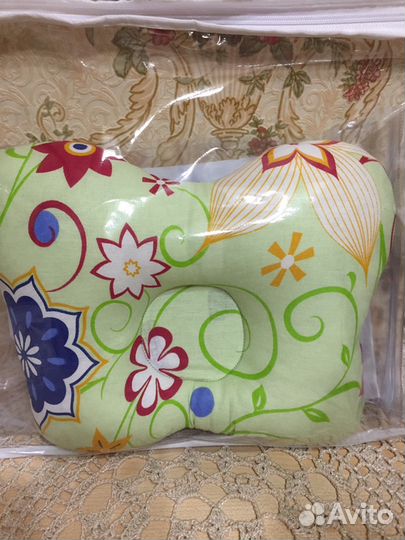 Подушка для младенца двухсторонняя (ручная работа)