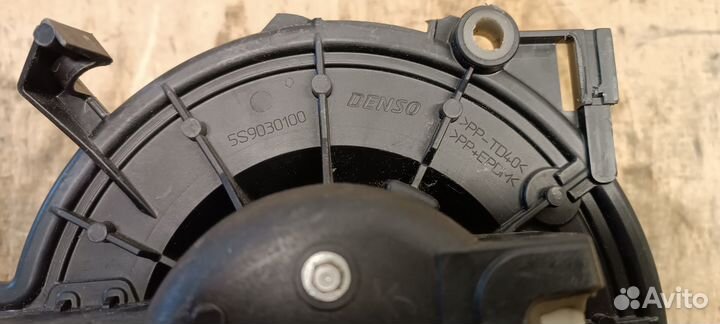 Моторчик печки к Iveco Daily 6