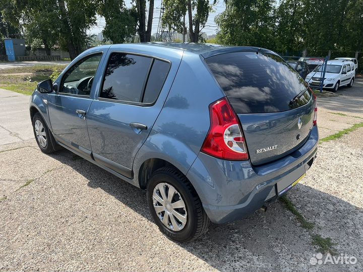 Renault Sandero, 2011