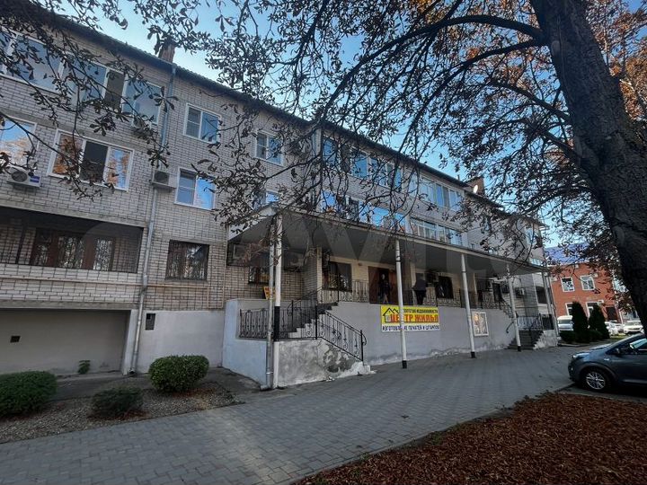 Продам помещение свободного назначения, 810 м²