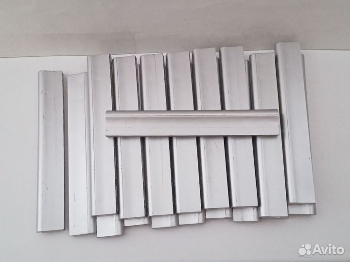 Мебельные ручки пластиковые