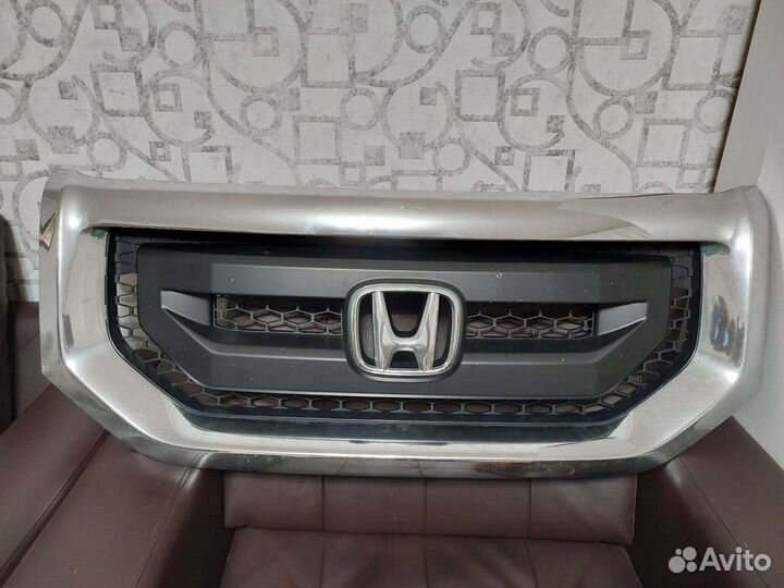 Решетка радиатора Honda Pilot
