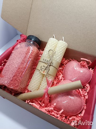 Подарочный набор женский Бомбочки и соль для ванн