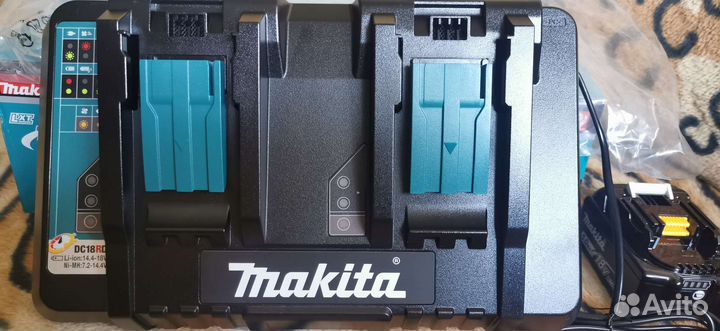 Зарядное устройство