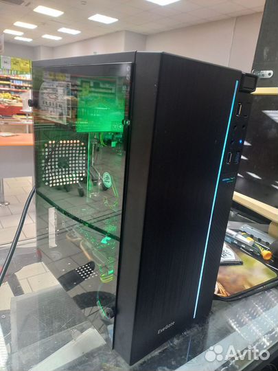 Игровой комп в компактном корпусе i7 RX570 8Gb