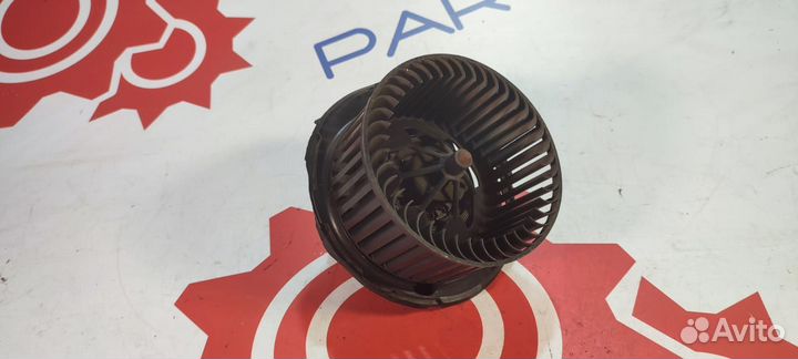 Моторчик печки отопителя Volkswagen Jetta 5