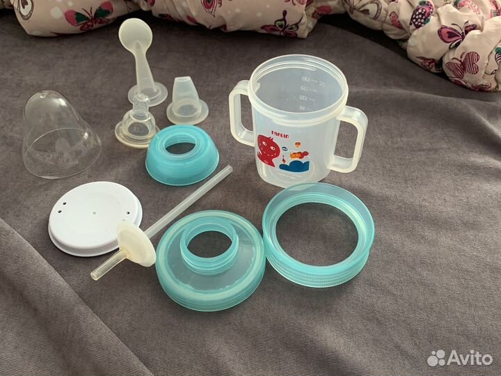 Бутылочки для кормления новые