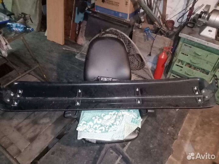 Ветровик лобового стекла