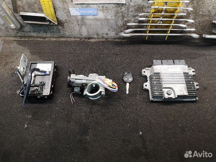 Блок управления двс, иммо Ниссан Жук 1.6 турбо