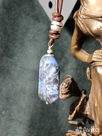 Подвеска на шнурке Arts Crafts бижутерия