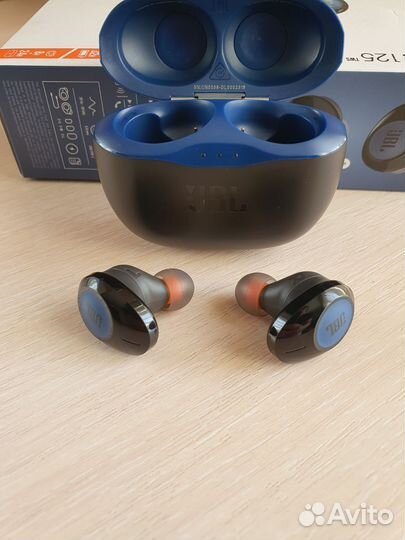 Беспроводные наушники JBL Tune 125 tws