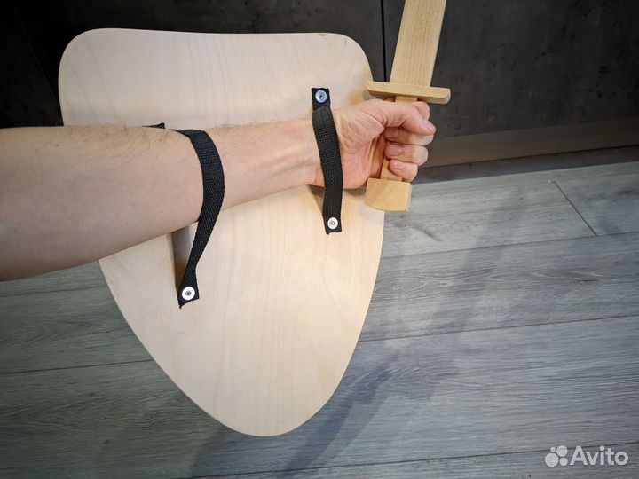 Меч и щит игрушка из дерева Илья Муромец