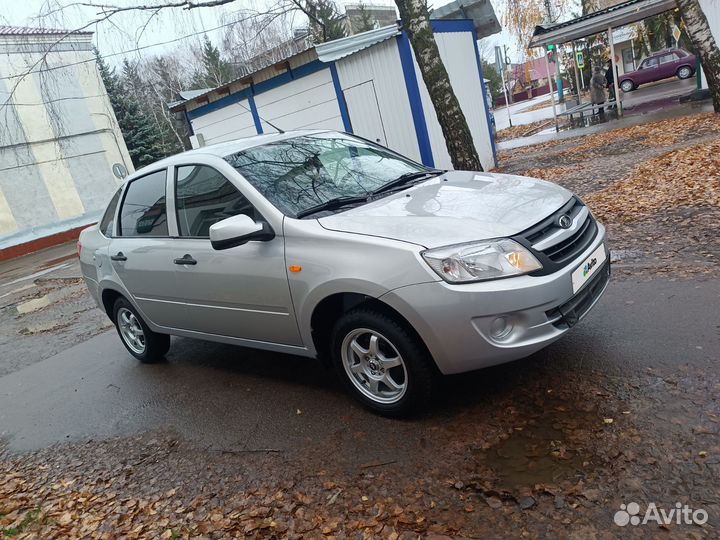 LADA Granta 1.6 МТ, 2013, 138 111 км