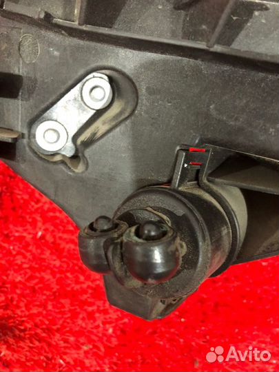 Крепление фары Audi A4 B8 1.4 TSI