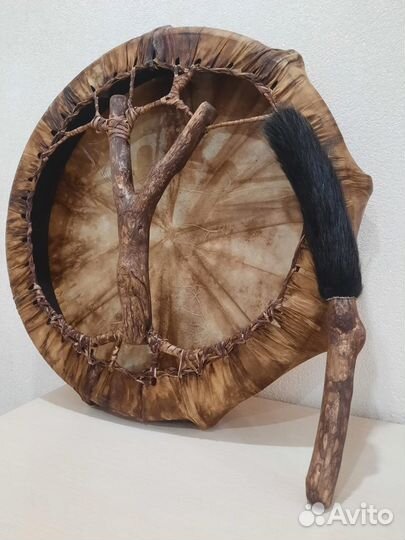 Шаманский бубен с Алтая