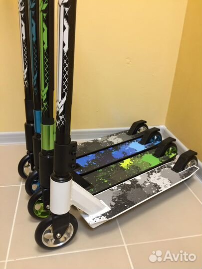 Самокат трюковой Металл диски новый в коробке