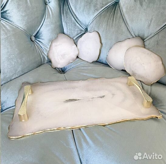 Поднос и подстаканники