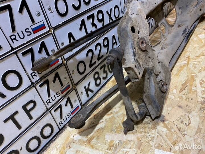 Задний подрамник Ford Mondeo 3 2.0 2003