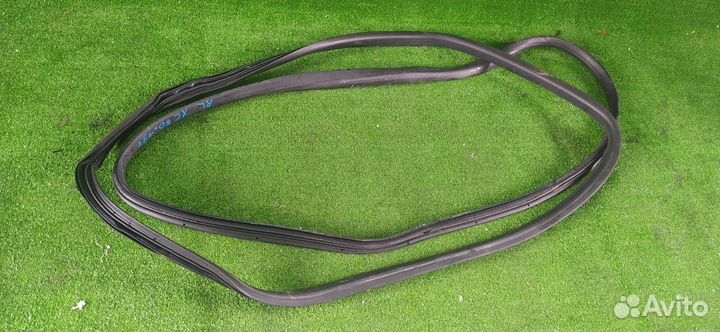 Уплотнение двери пара заднее Volvo Xc60 B4204T6