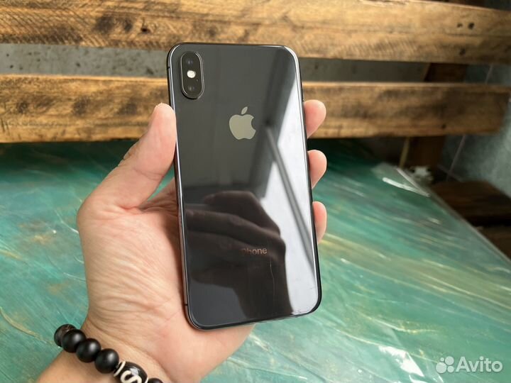 iPhone X, 64 ГБ