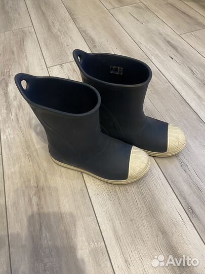 Резиновые сапоги crocs j1